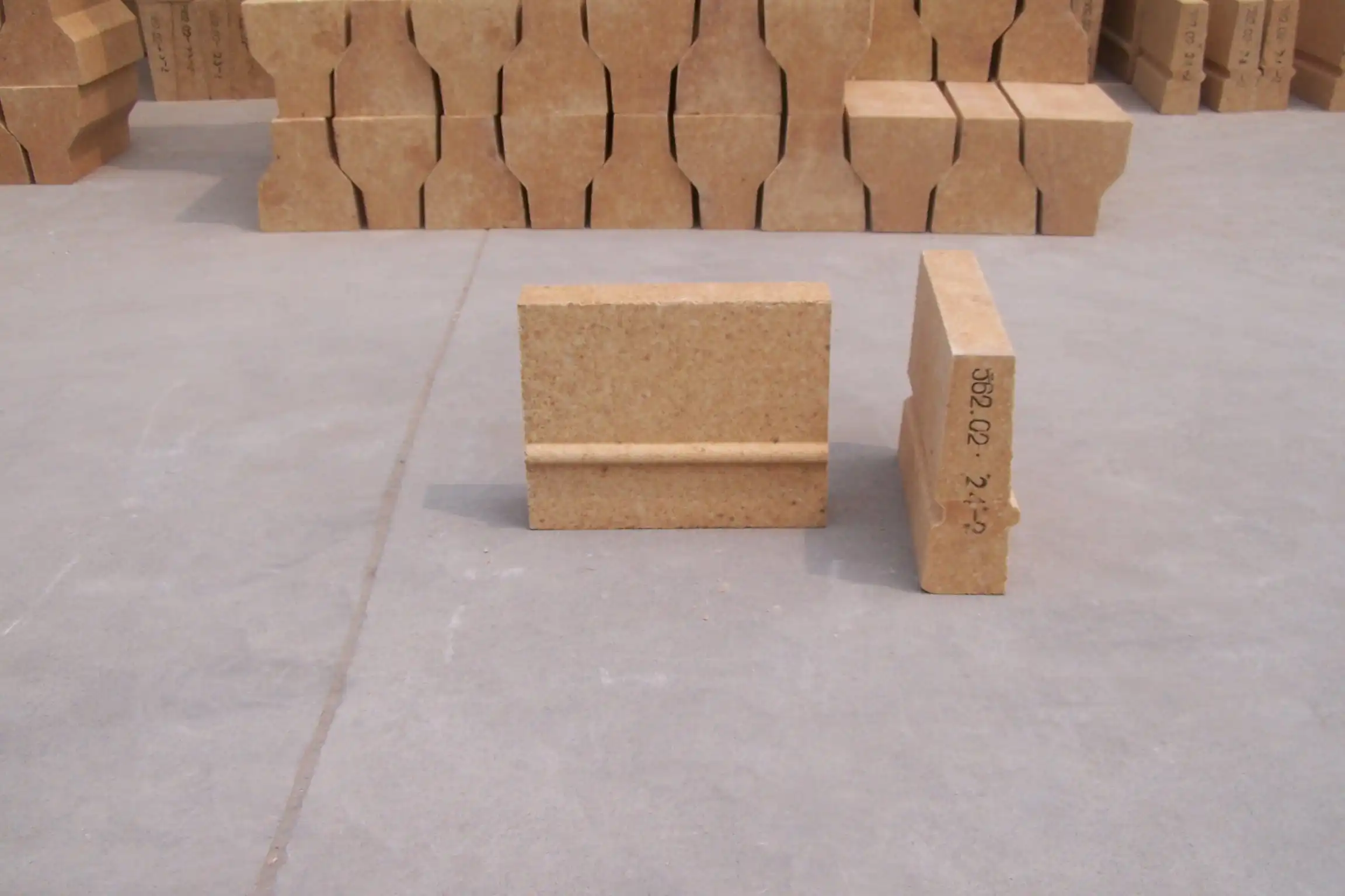 Where is theDRL-150 Low Creep Brick typically used?